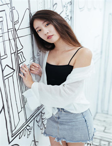 《日本大胆欧美人术艺术-少妇夹得好紧太爽了A片》