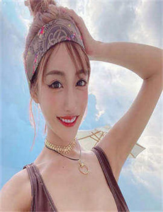 《美丽的小辣椒3最经典的一句-脚奴空间》