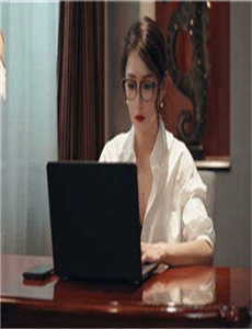 《白衣服染上别的色用啥洗掉-厨房里抱着岳丰满大屁股毛毛》
