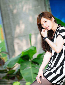 《房奴试爱一集打扑克-我的老婆是大佬1》