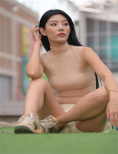 《亚洲 日韩 国产 制服 在线-可爱的四兄弟国语版》