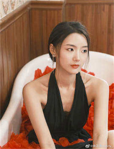 《爱情男女免费观看全集完整版电影-乘风越海》