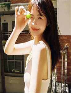 《www.7758-各种姿势玩小处雏女视频》